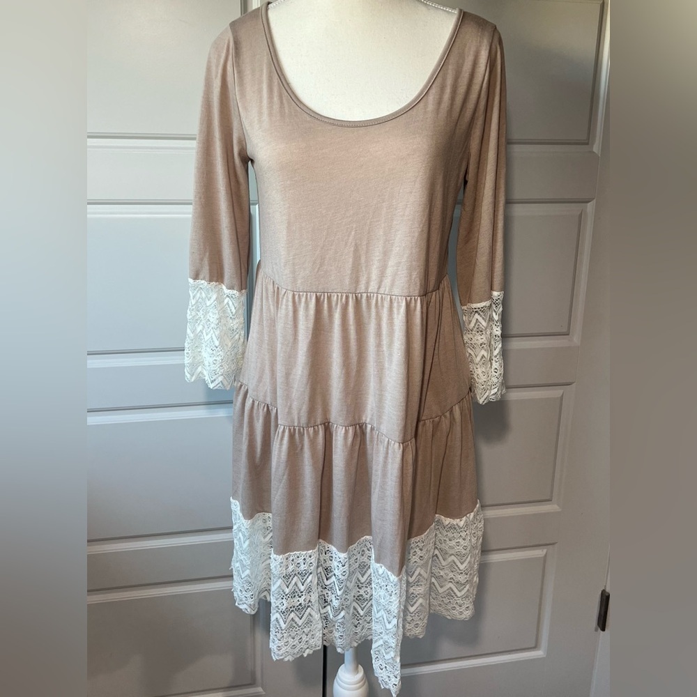 Tan Beige Tiered Dress‎ Lace Trim 3/4 Sleeve Casual Bohemian Neutral Small